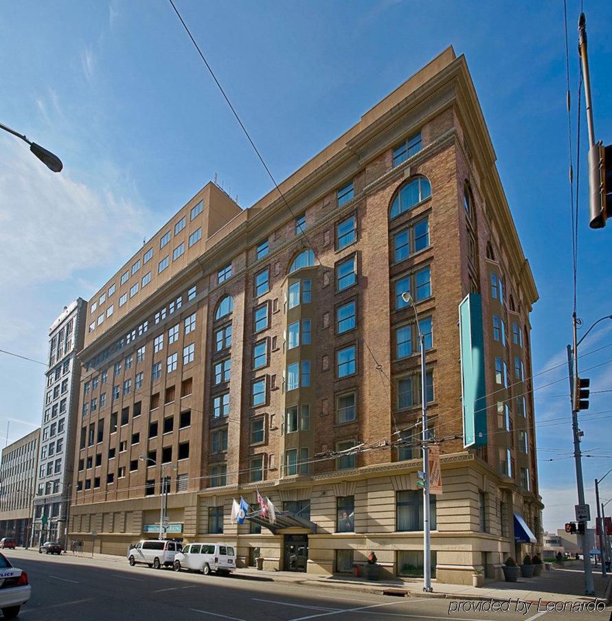 Doubletree Dayton-Downtown Hotel Exterior foto
