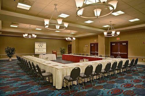 Doubletree Dayton-Downtown Hotel Instalações foto